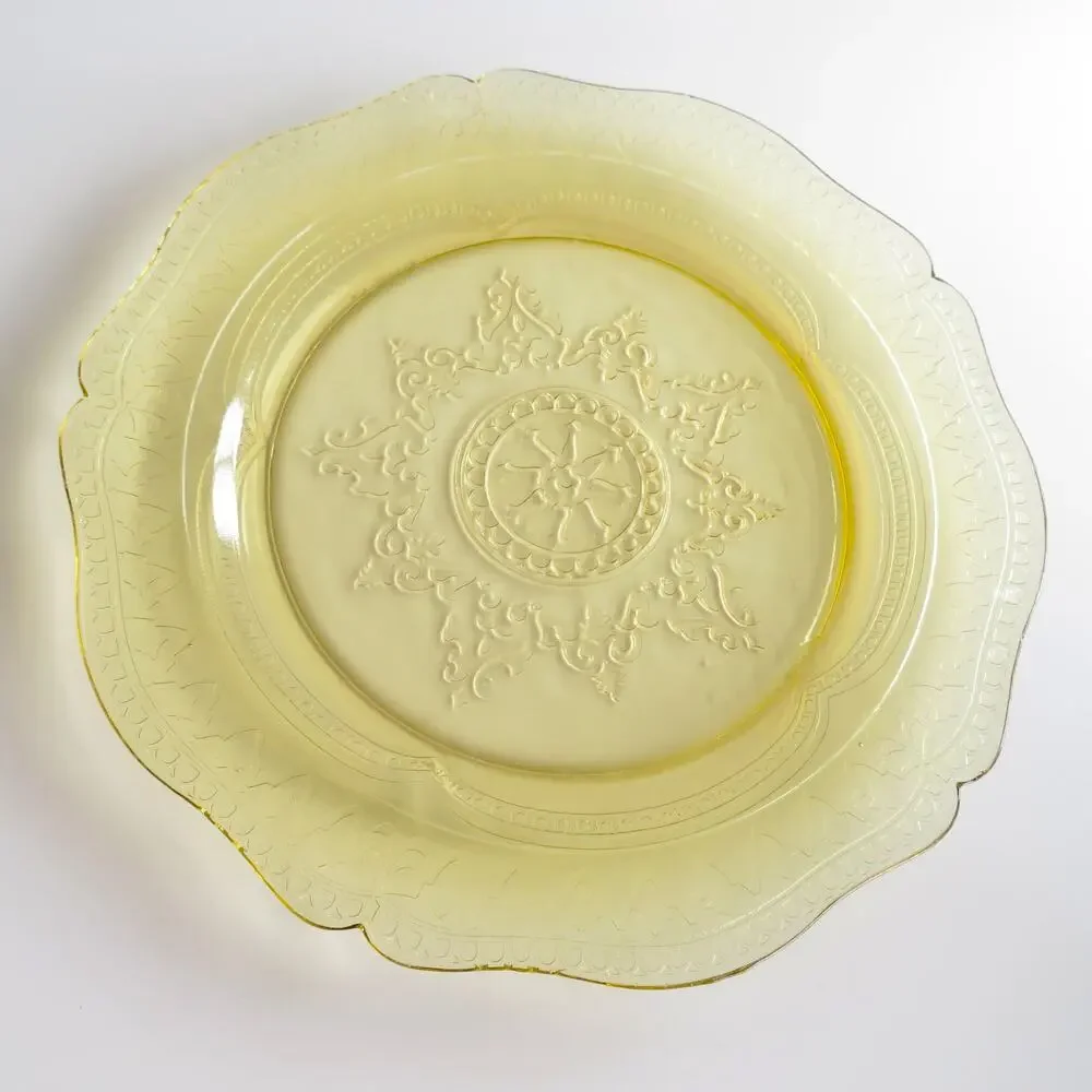 Vintage Federal Patrician Spoke Depression Glass Amber Yellow Dinner Plate 11